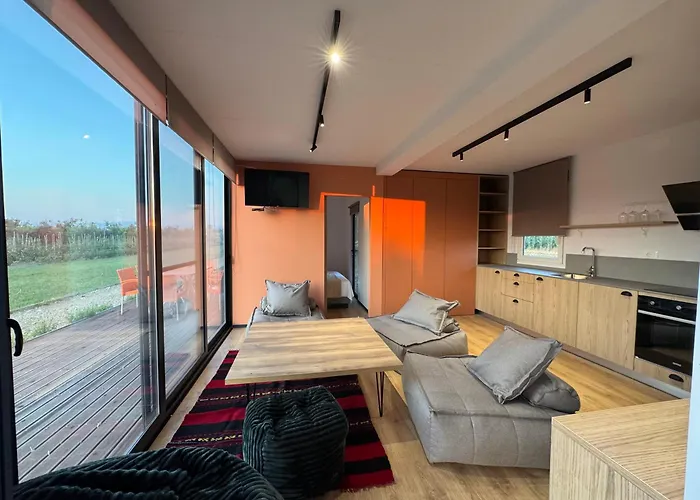 Te Vreshti - Container Holiday home